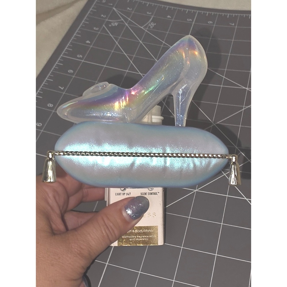 Bath & Body Works Disney Princess Cinderella Glass Slipper Wallflowers Plug In